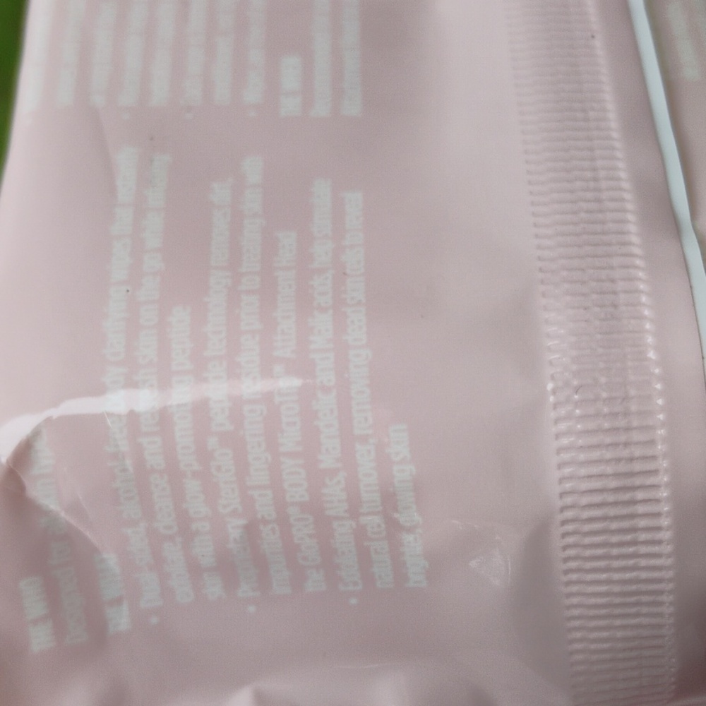 Buy it Now Price Beaty Bio Exfoliating Peptide-Infused Body Wipes - Picture 3 of 7
